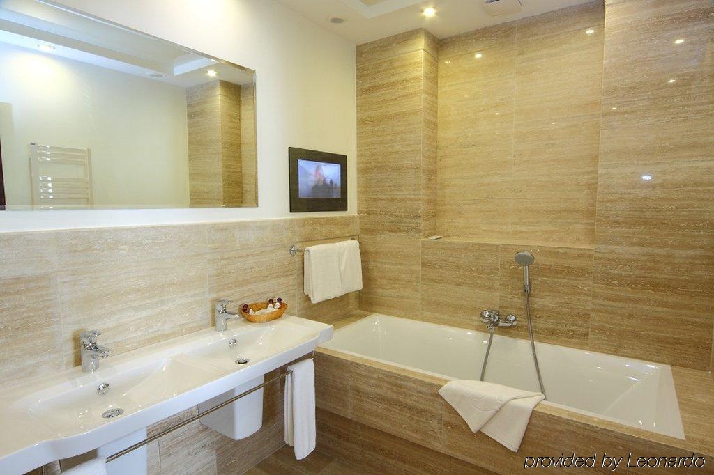Hotel Delice Leópolis Habitación foto
